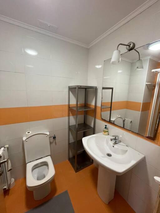 Apartamento Centro Con Garaje Castro Urdiales Eksteriør bilde